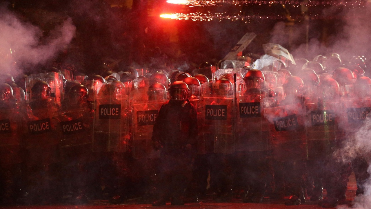 Gürcistan'da Protestolar Şiddetini Artırdı