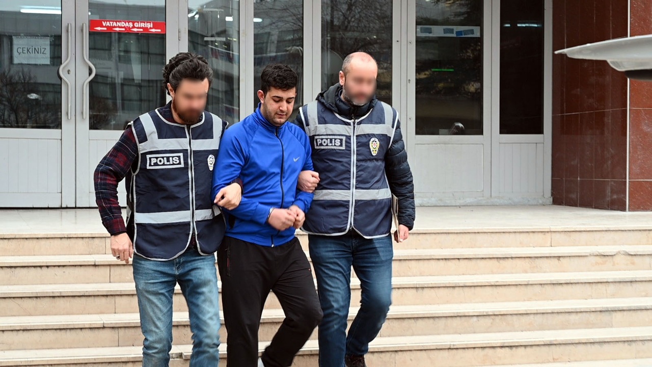 Kırıkkale'de firari hükümlü bazanın altında gizlenirken yakalandı