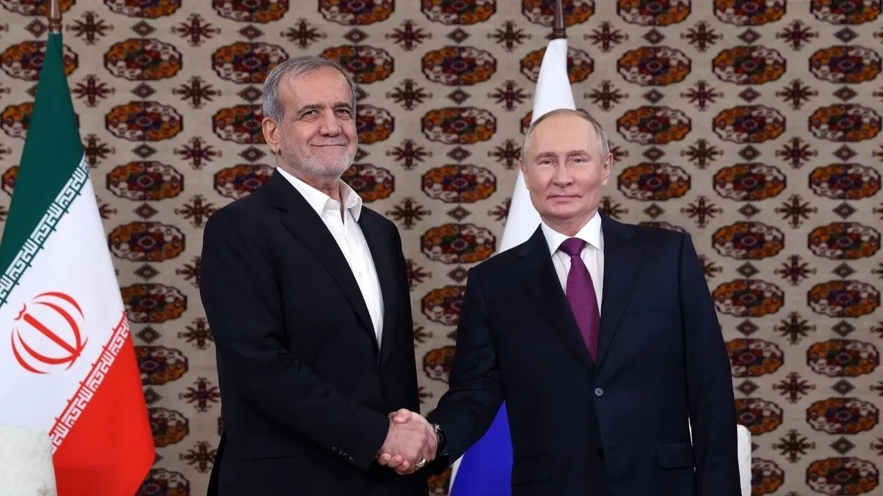 Putin ve Pezeşkiyan'dan Suriye için önemli görüşme