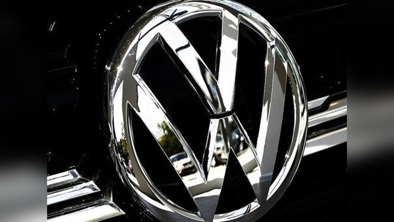 Volkswagen'de grev: Almanya'daki 9 fabrikada eylem başladı