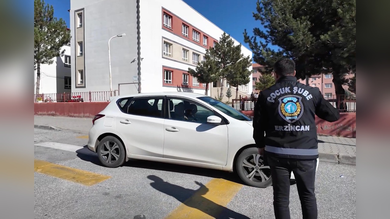 Erzincan'da okullarda polis güvenliği arttırıldı