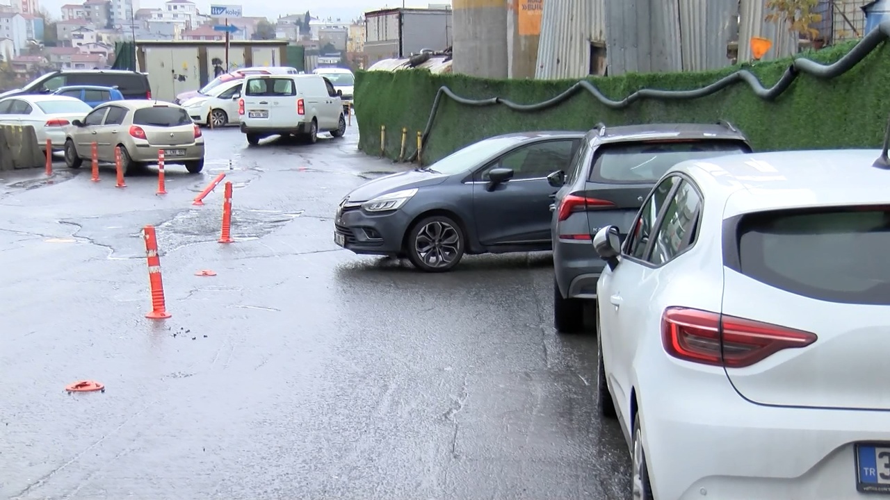 Hatalı park trafiği felç etti