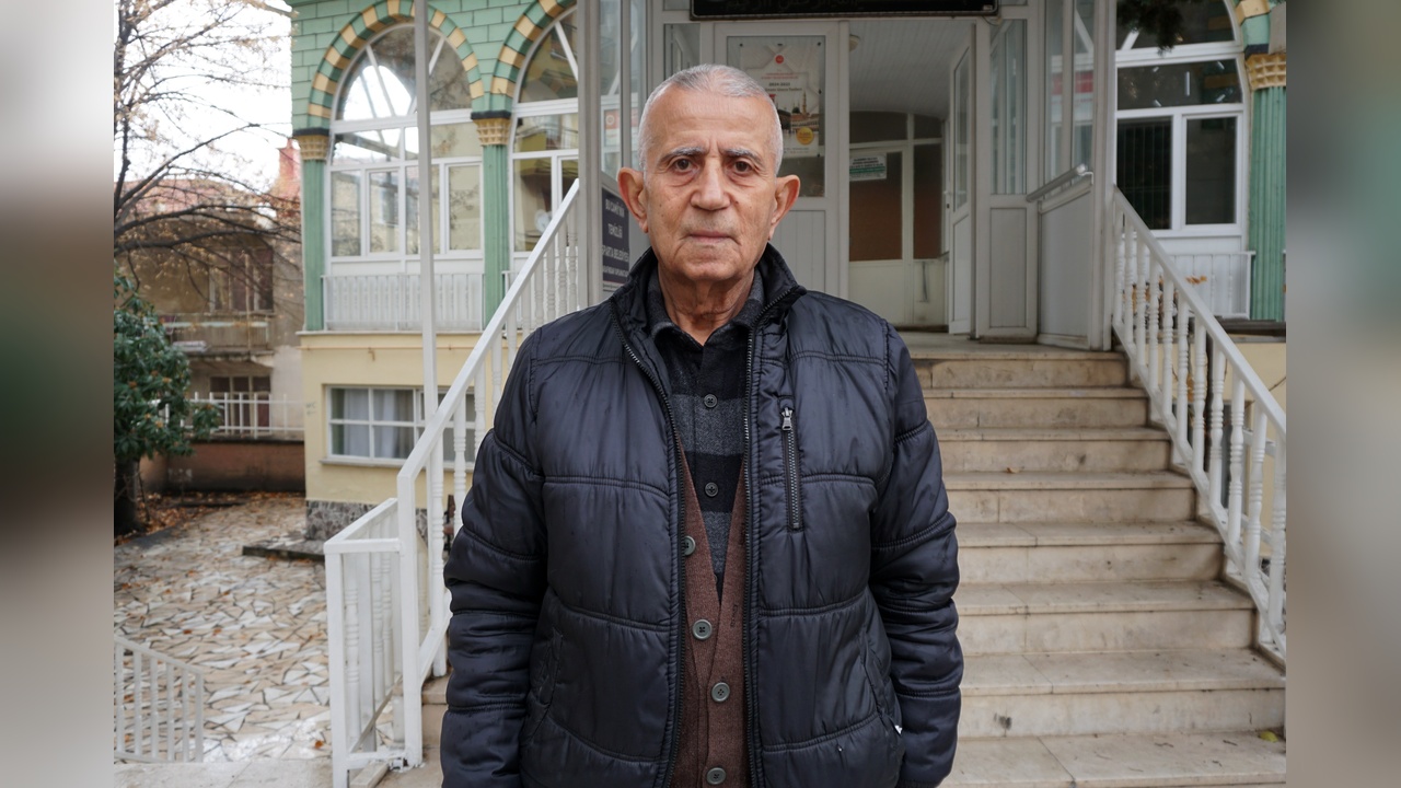Kaçak kazıda figürlü kaya bulundu, merak uyandırdı