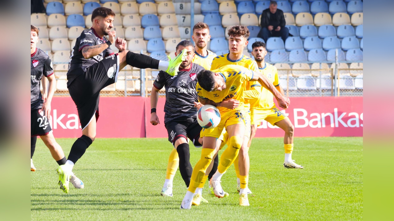 Menemen FK, Elazığspor'u 3-0 mağlup etti