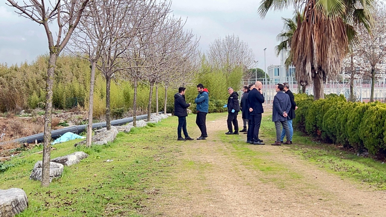 Eller ve ayaklar bağlı ceset balıkçı ağına takıldı