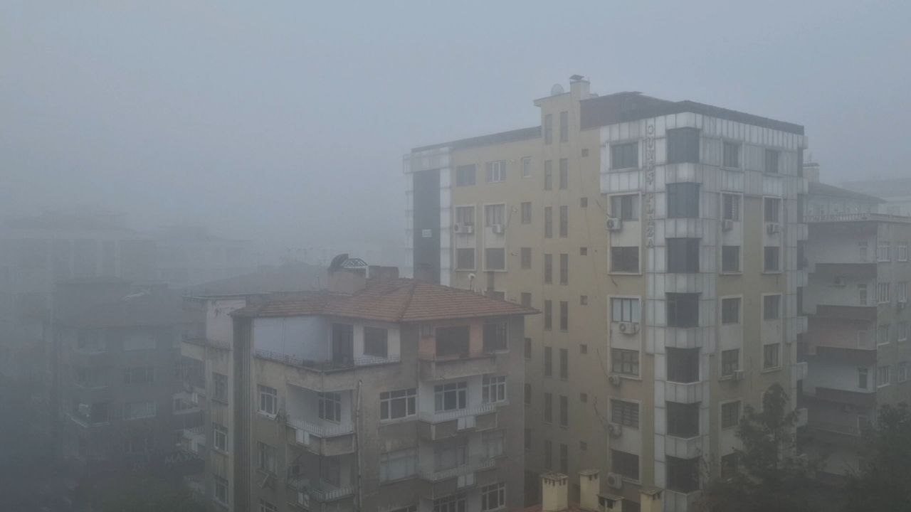 Diyarbakır'da yoğun sis hayatı olumsuz etkiliyor