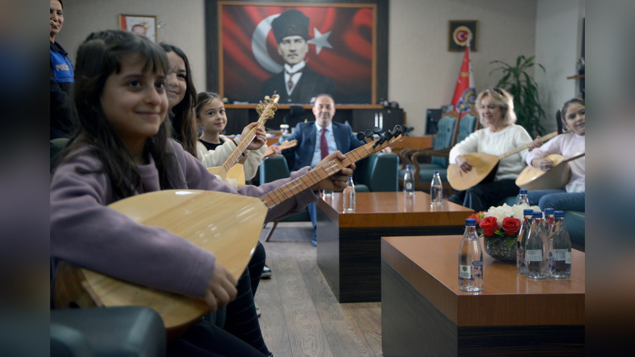 Dezavantajlı Çocuklardan Bağlama Dinletisi