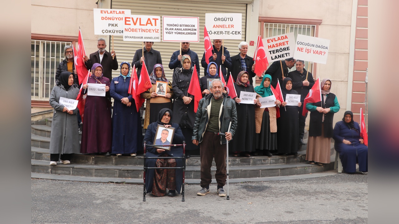 Evlat Nöbeti Devam Ediyor: Aile Sayısı 380'e Ulaştı