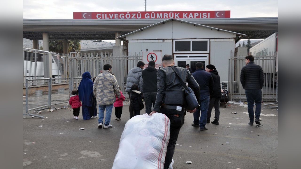 Suriyeli Mülk Sahibi Türkiye'ye Veda Etti