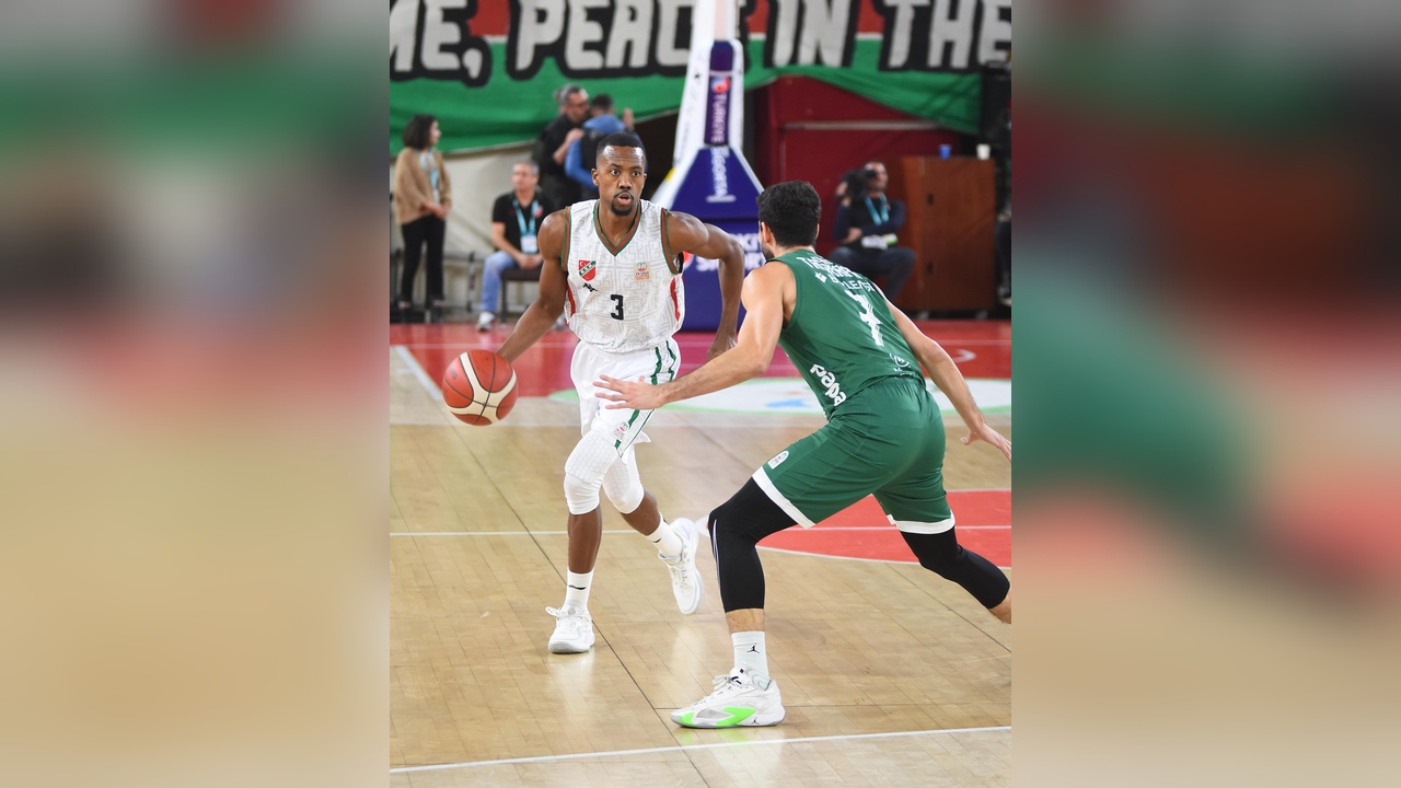 Karşıyaka, Darüşşafaka'yı Mağlup Ederek Öne Çıktı