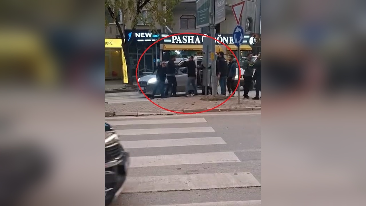 Yol verme tartışması kavgaya neden oldu