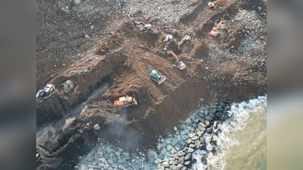 Karadeniz Sahil Yolu'nda Kapanma Üzerine Ulaştırma Bakanlığı'ndan Açıklama