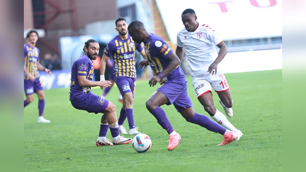 Eyüpspor, Samsunspor'u 3-0 Mağlup Etti