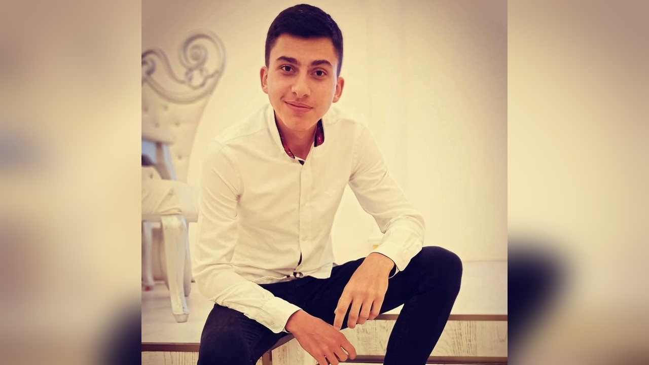 Ağaçla Çarpan Otomobilde Bir Kişi Hayatını Kaybetti