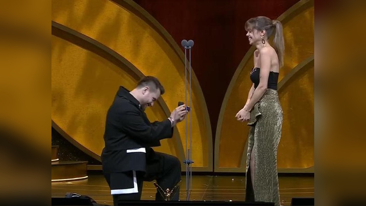 Alper Rende'den Altın Kelebek'te Unutulmaz Evlilik Teklifi