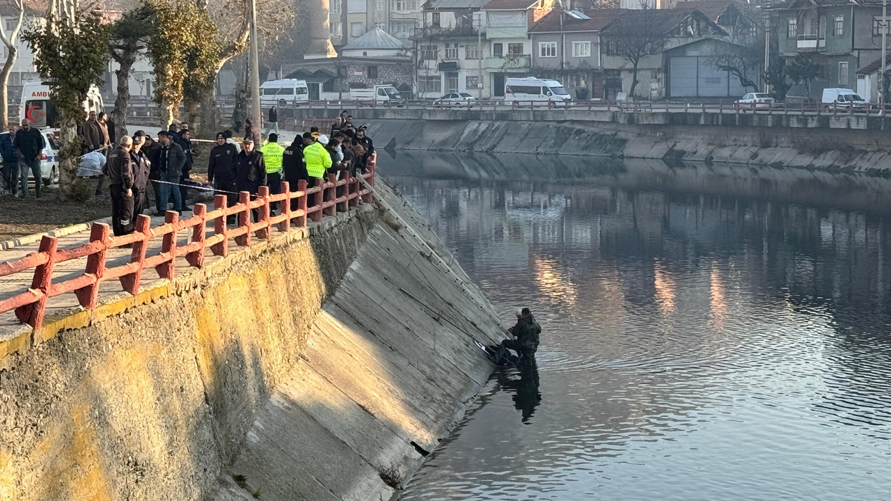 Yeşilırmak Nehri'nde Gizemli Ceset Bulundu