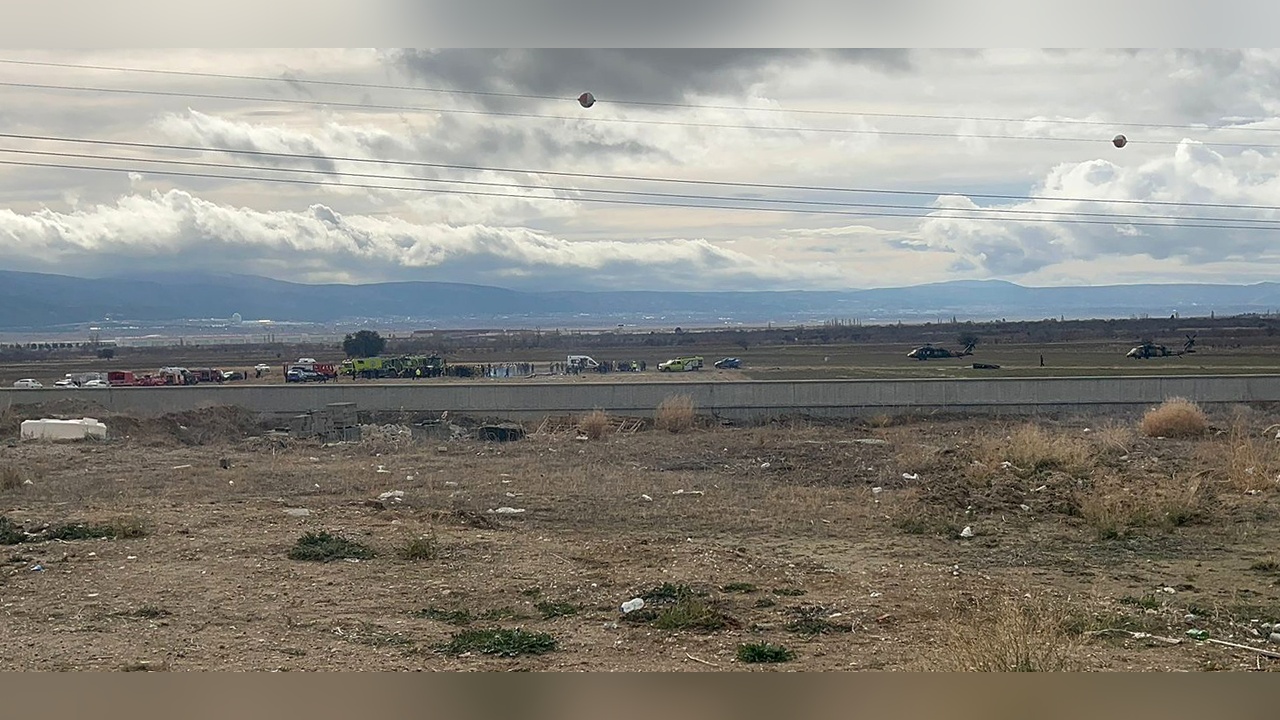 Isparta'da Askeri Helikopter Eğitim Uçuşu Sırasında Düştü