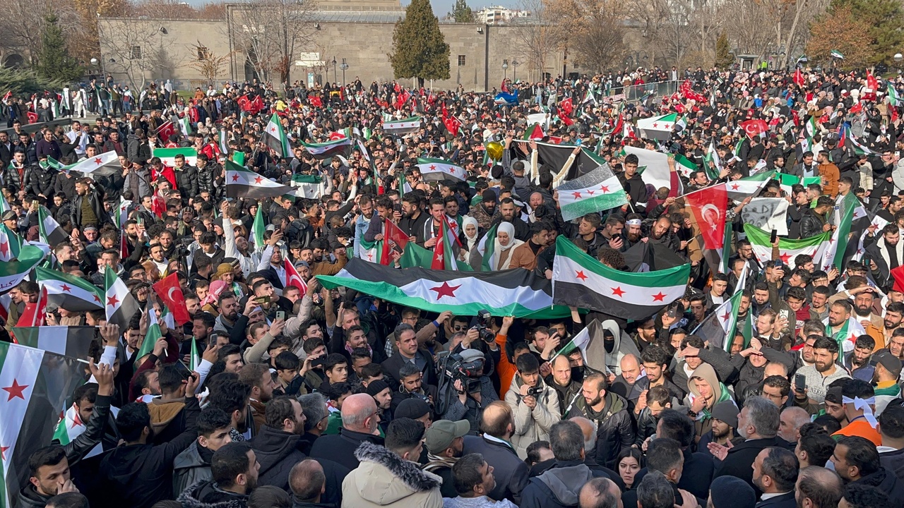 Kayseri'de Suriyeli Topluluğu Büyük Kutlama Düzenledi