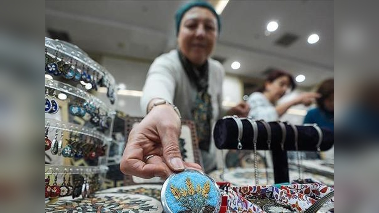 Yeniden Başla Projesi ile Depremzedelere Destek