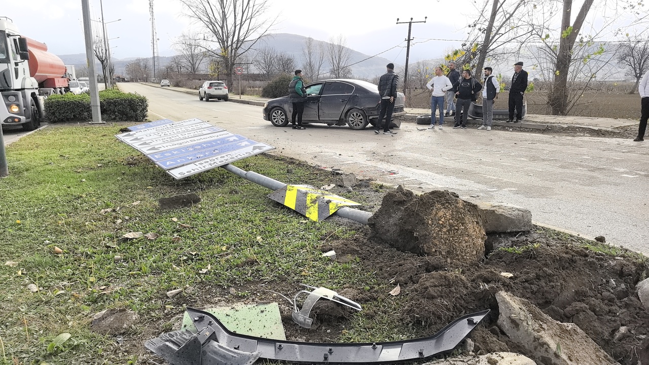 Trafik Kazasında İki Yaralı