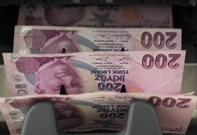 2025 KYK burs ve kredi ücretleri ne kadar olacak? Cumhurbaşkanı Erdoğan duyurdu