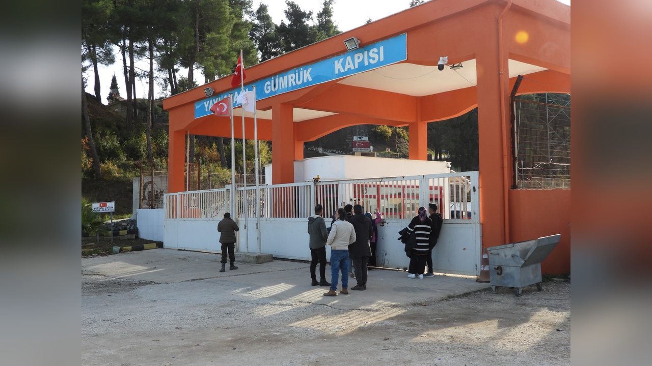 Yayladağı Hudut Kapısı Tekrar Faaliyete Geçti