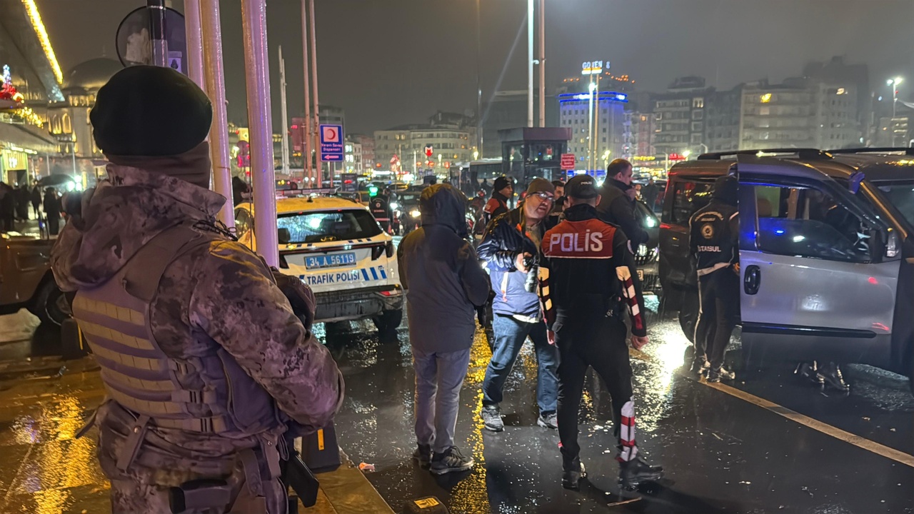 İstanbul Emniyet Müdürü Yıldız, Sultangazi'de Güvenlik Denetimi Gerçekleştirdi
