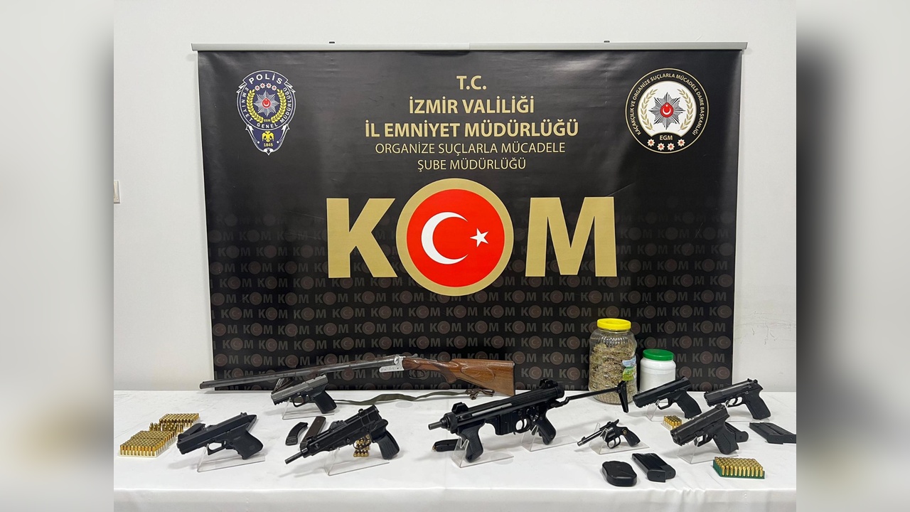İzmir'de Suç Örgütüne Büyük Darbe: 32 Kişi Tutuklandı