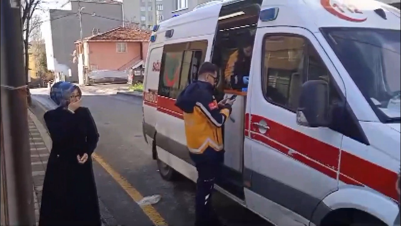 Ümraniye'de Trafik Kazası: İki Sürücü Yaralandı