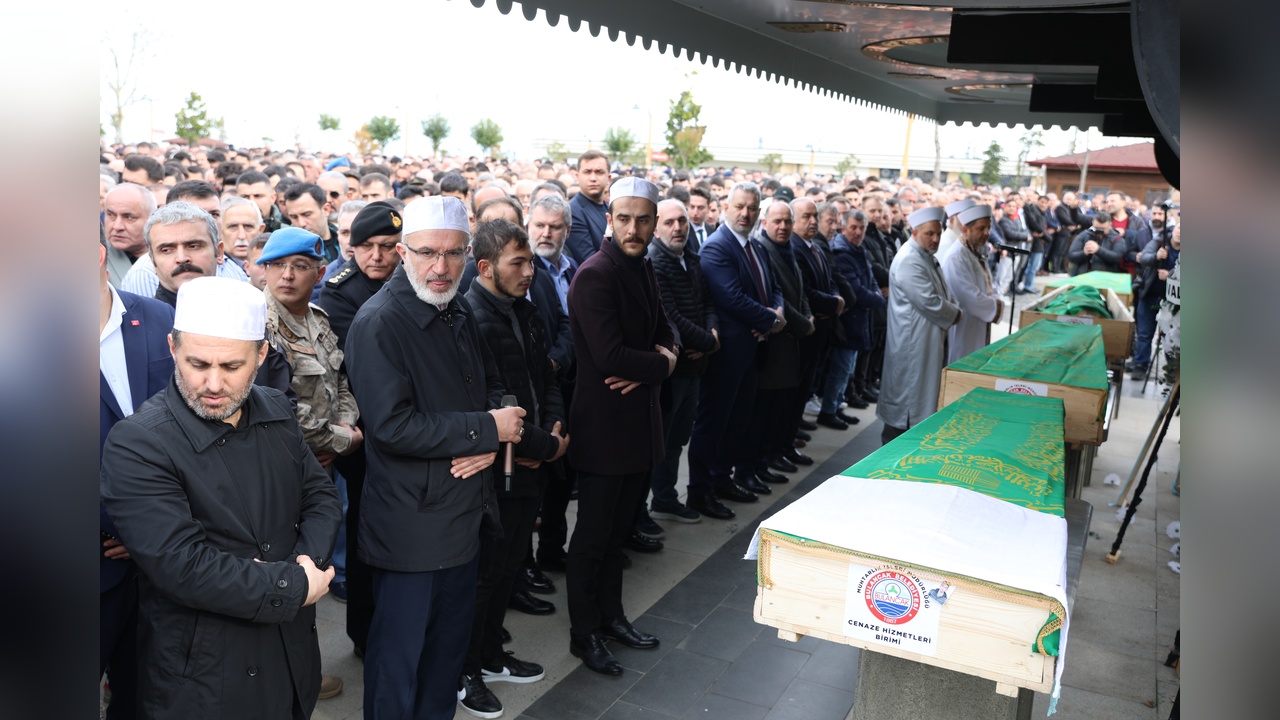 Artvin'de Heyelan Faciası: Dört Arkadaş Son Yolculuğuna Uğurlandı