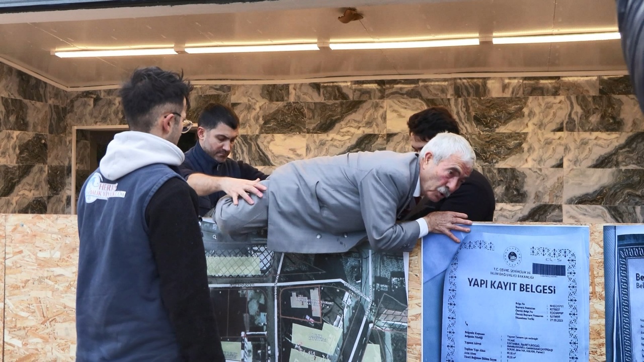 Balıkçı Kenan'dan Trafik Bariyerlerine Sert Eleştiri