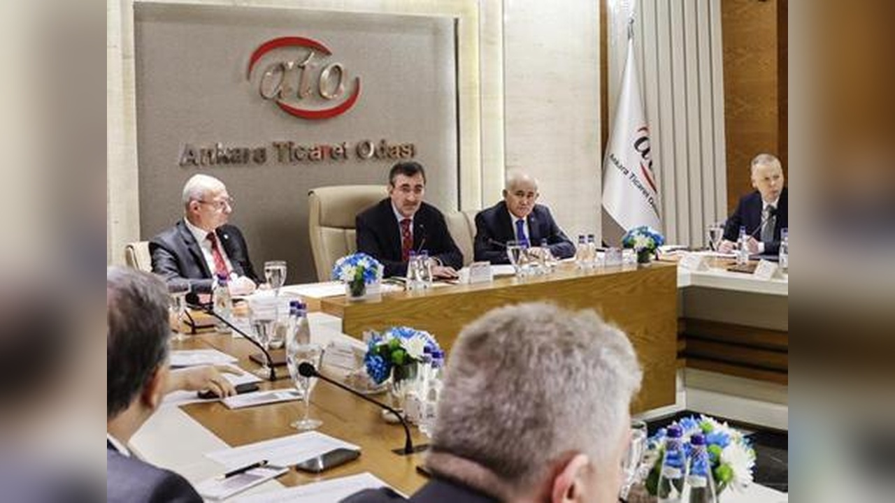 Cumhurbaşkanı Yardımcısı Yılmaz, ATO Yönetimi ile Önemli Görüşme Gerçekleştirdi