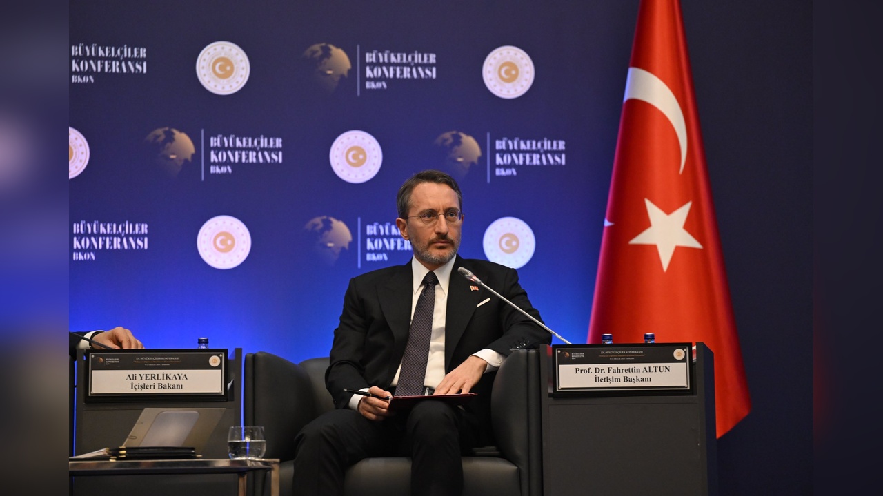 Dezenformasyonla Mücadelede Yeni Adım