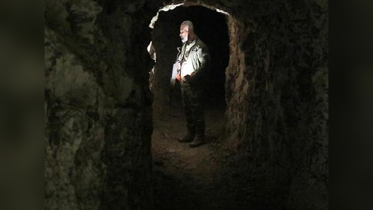 Münbiç'teki Okulda Teröristlere Ait Tünel Ortaya Çıktı