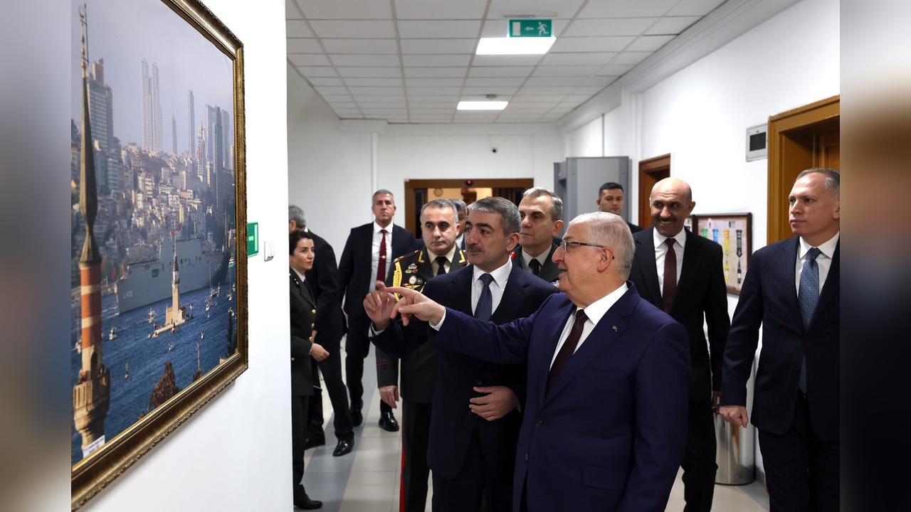 Bakan Güler, Azerbaycan Komutanı Guliyev ile Görüştü