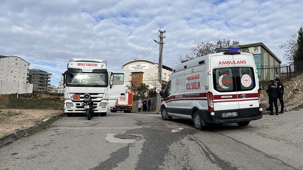 Kimyasal Madde Teması Sonucu Tanker Şoförü Hastaneye Sevk Edildi