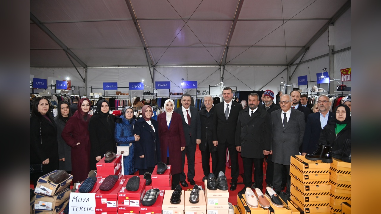 Trabzon'da İndirimli Ürün Fuarı Düzenlendi