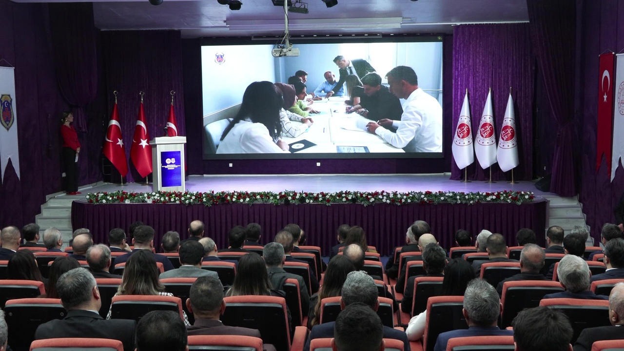 Bakan Tunç'tan Uyuşturucu ile Mücadele Vurgusu