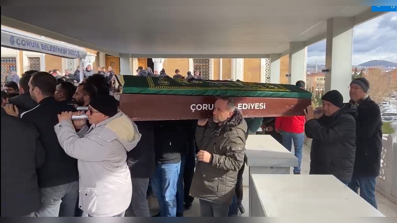 Kaza Sonrası Umut Can'ın Tabutuna Takım Forması Bırakıldı