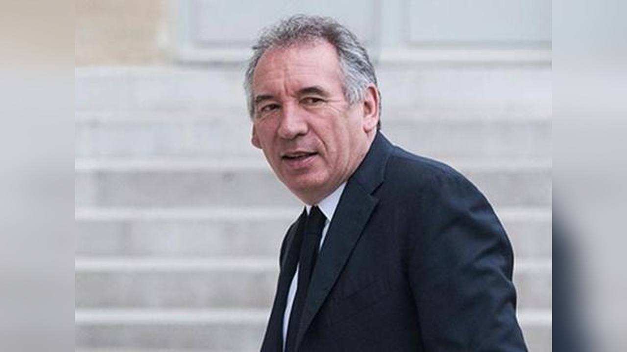 Fransız Muhalefet Yeni Başbakanı Eleştirdi