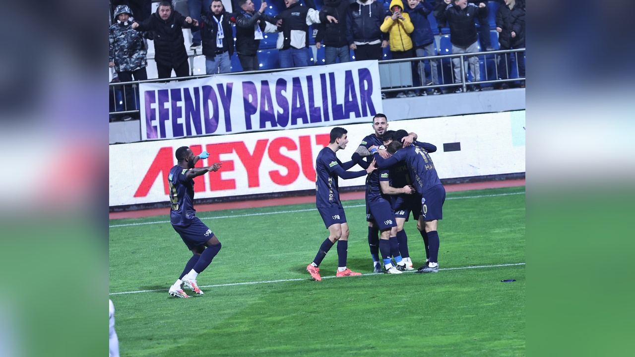 Kasımpaşa, Eyüpspor'u 2-0 Mağlup Etti
