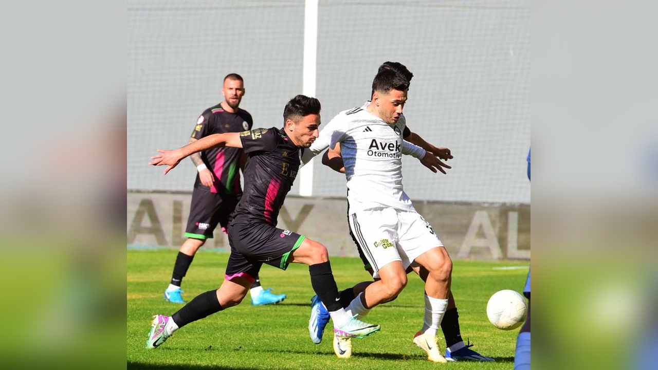 Altay, Isparta 32 Spor'u Ağırladı