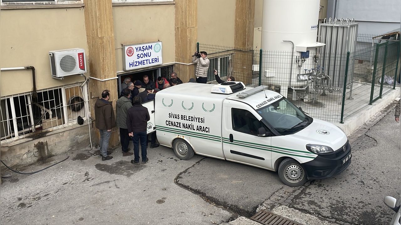Cenazeler köylerine ulaştı, şüpheli tedavi altında