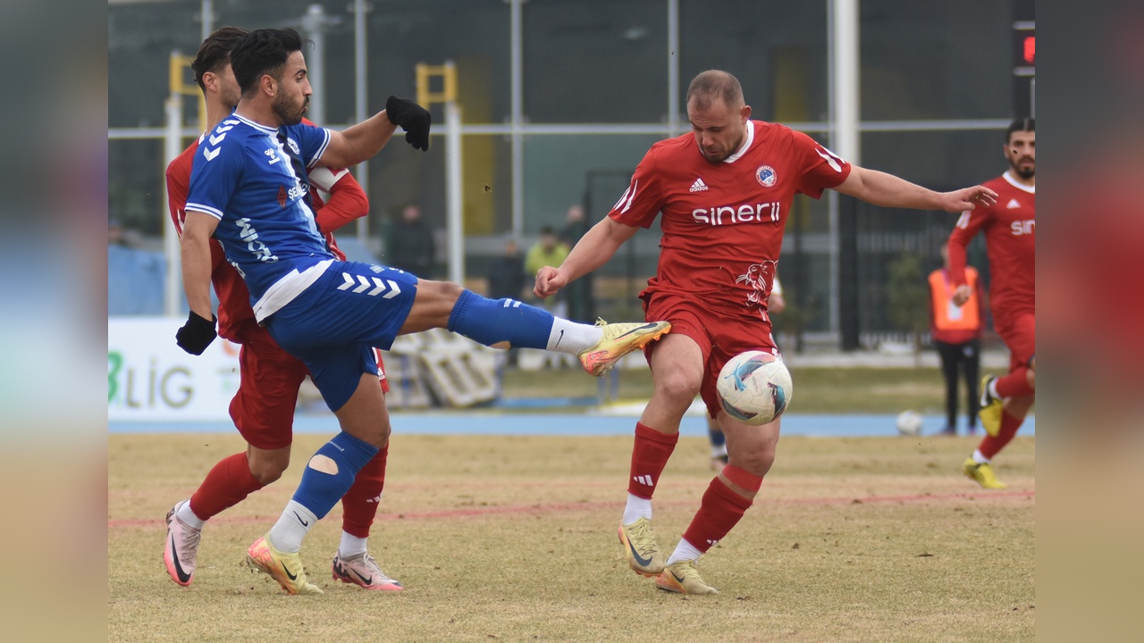 Kırıkkale FK, Erciyes 38 FK'yı 2-0 Mağlup Etti