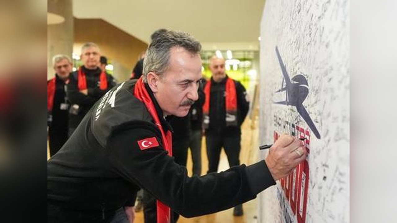 Haluk Görgün, Bayraktar TB2'nin 1 Milyon Uçuş Saatini Kutladı