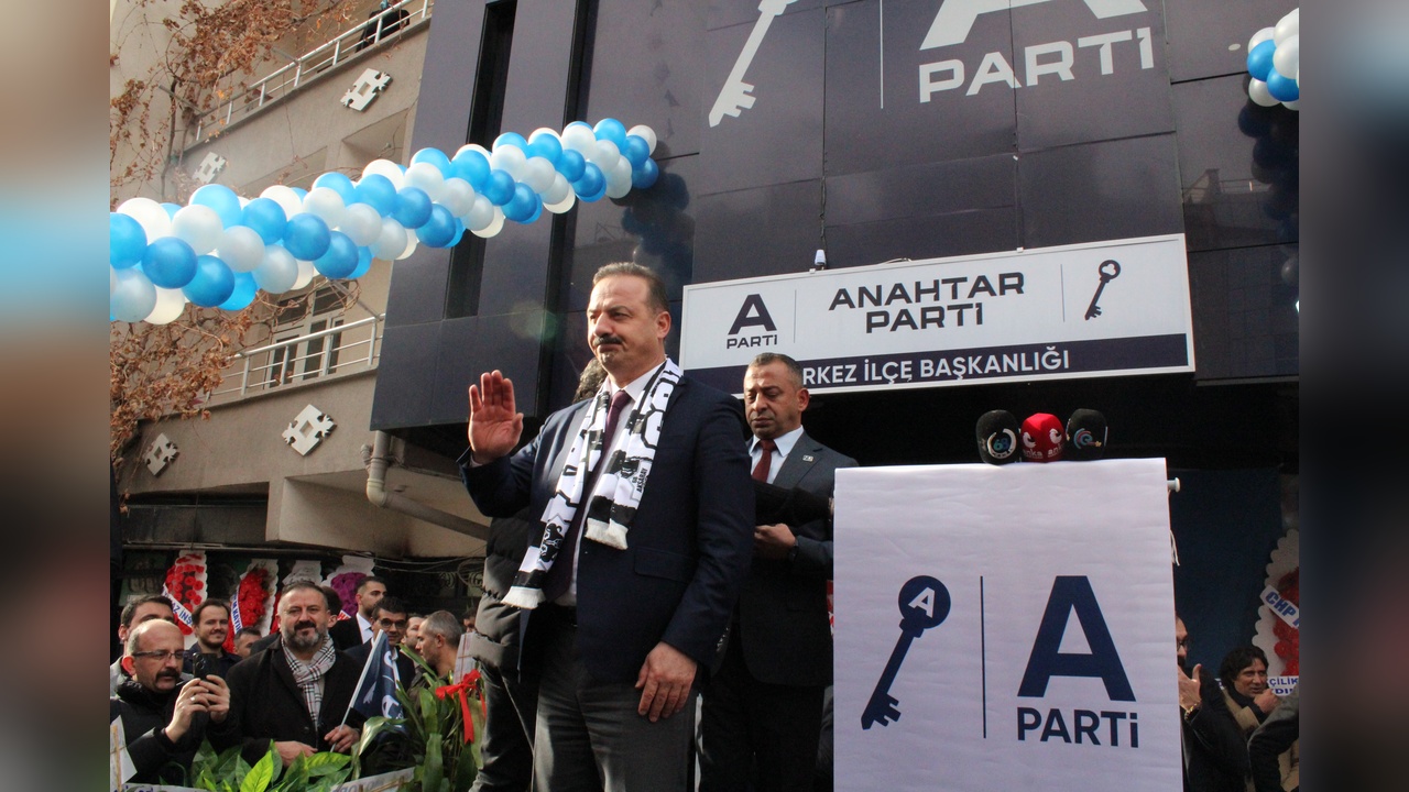 Yavuz Ağıralioğlu: Milletin Geleceği İçin Çalışıyoruz
