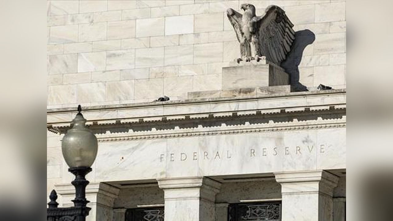 Fed, 2024'te Faiz İndirimlerini Yavaşlatabilir