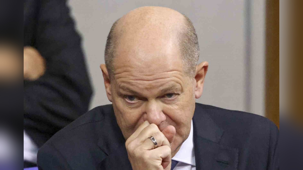 Scholz Hükümeti Almanya'da Güvenoyu Başarısızlığı Yaşadı