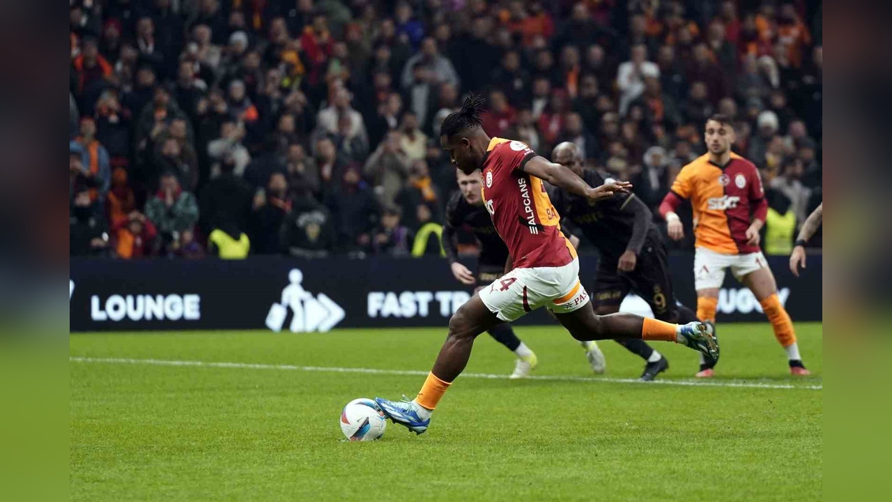 Michy Batshuayi, Süper Lig'de 5. Golünü Attı