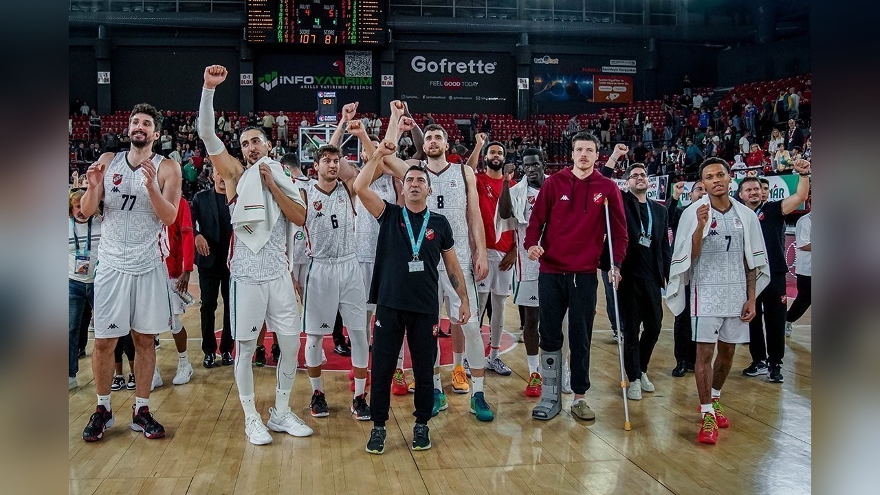 Karşıyaka, Saint-Quentin'e Konuk Oluyor